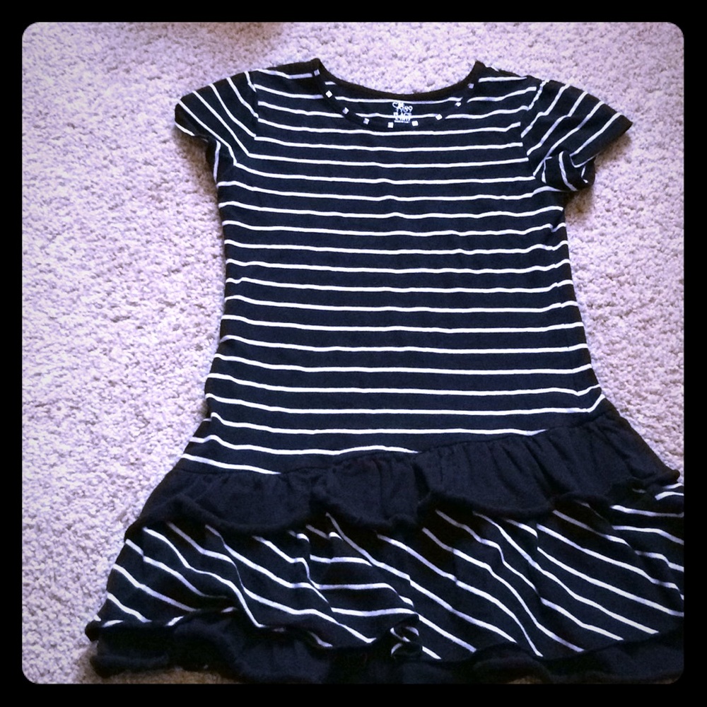 Black and white girl's dress. 10 for $20 sale.